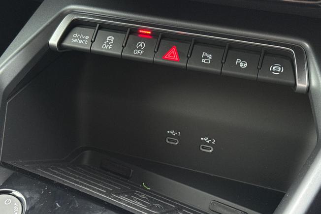 AUDI A3 Photo 38