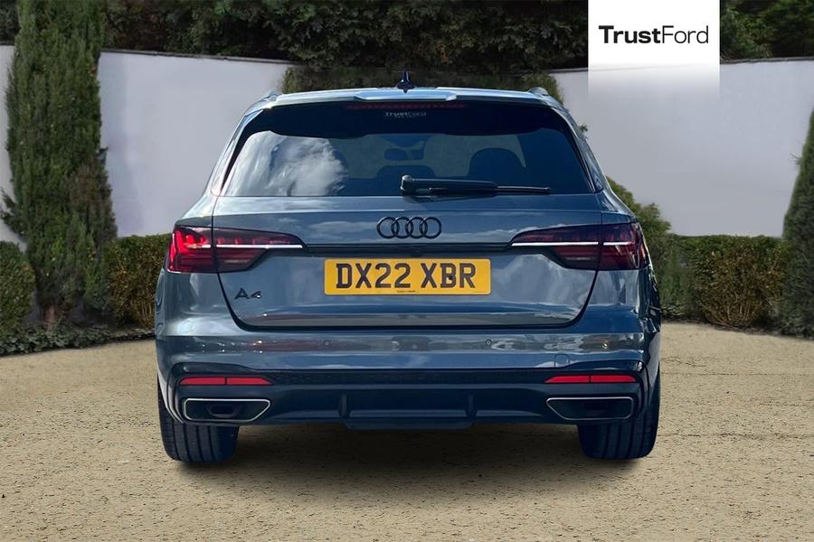 Audi A4 Photo autoimg-2549239c20bf5361d90f1ea7e63c769cbf372e0a.jpg
