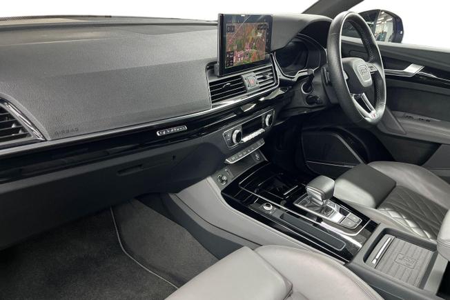 Audi Q5 Photo 2