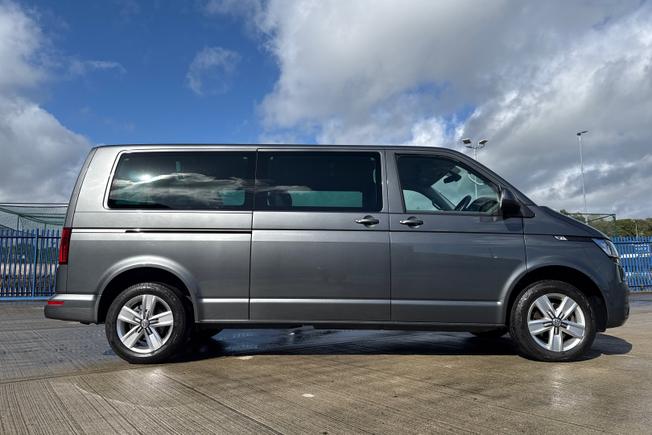 Volkswagen Transporter Shuttle Photo 28