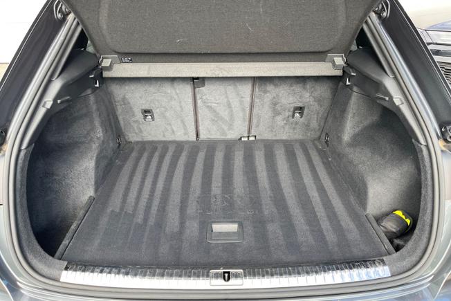 AUDI Q3 Photo 12