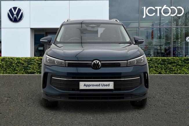 VOLKSWAGEN Tiguan Photo 8