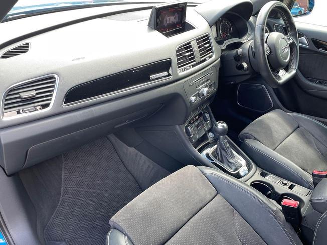 AUDI Q3 Photo 2