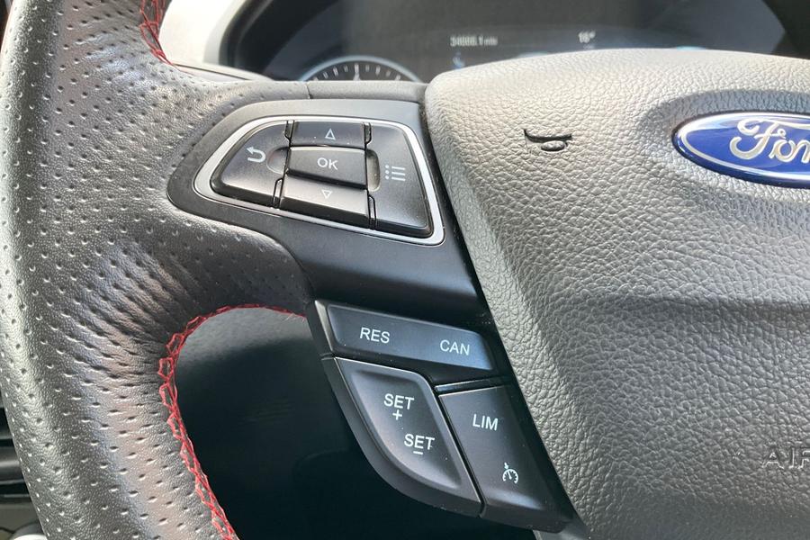 Ford ECOSPORT Photo autoimg-2552f7762a479f05e82edec2dc3282512f4d5da6.jpg
