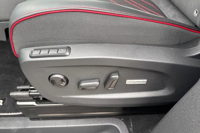 VOLKSWAGEN Id. Buzz Photo 42