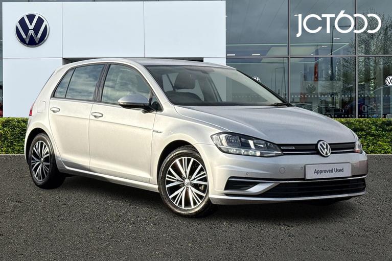 Used 2019 VOLKSWAGEN Golf 1.5 TSI EVO SE Nav Hatchback 5dr Petrol DSG Euro 6 (s/s) (130 ps) Silver at JCT600