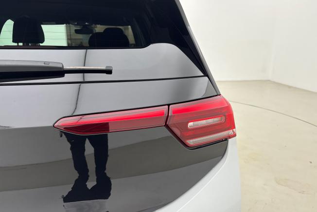 VOLKSWAGEN ID.3 Photo 18