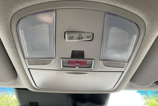 HYUNDAI Kona Photo 38