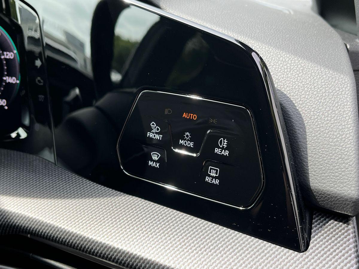 Volkswagen Golf Photo autoimg-255cfa6a8796b885bb22e574573c0e0986cb3521.jpg