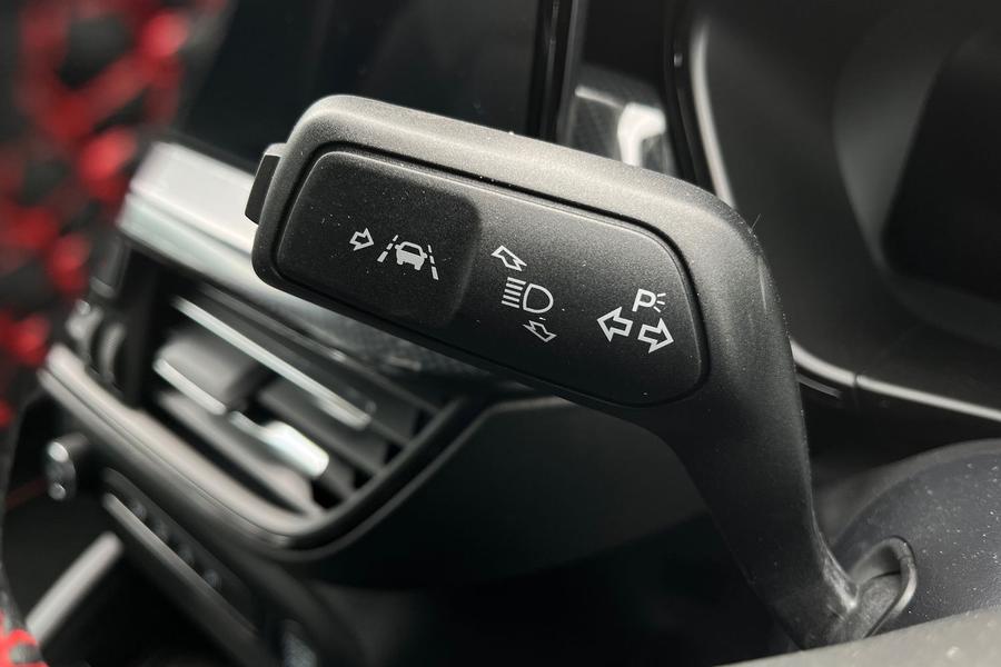 Ford FOCUS Photo autoimg-255dbd32e6a921674582903692db57248b90c782.jpg