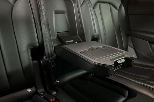 AUDI Q7 Photo 29