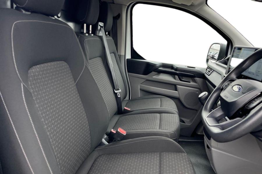 Ford TRANSIT CUSTOM Photo autoimg-25637da1c8b44292aa6bed5f2fc5c40de2937372.jpg