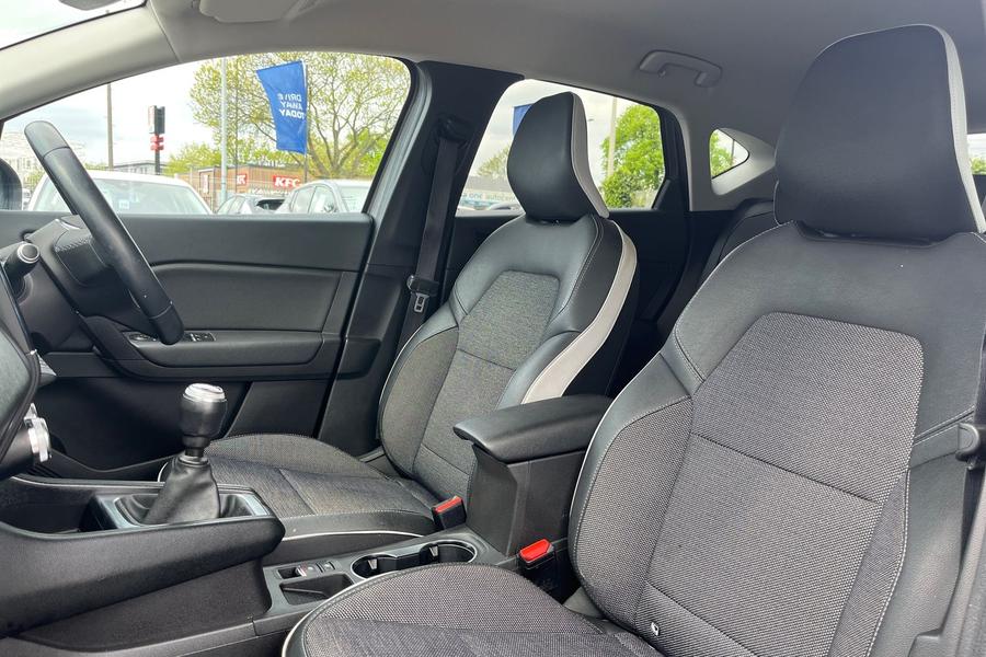 Renault CAPTUR Photo autoimg-2566f9accb05ad13b1a8f7c11774b8db51ecffd9.jpg