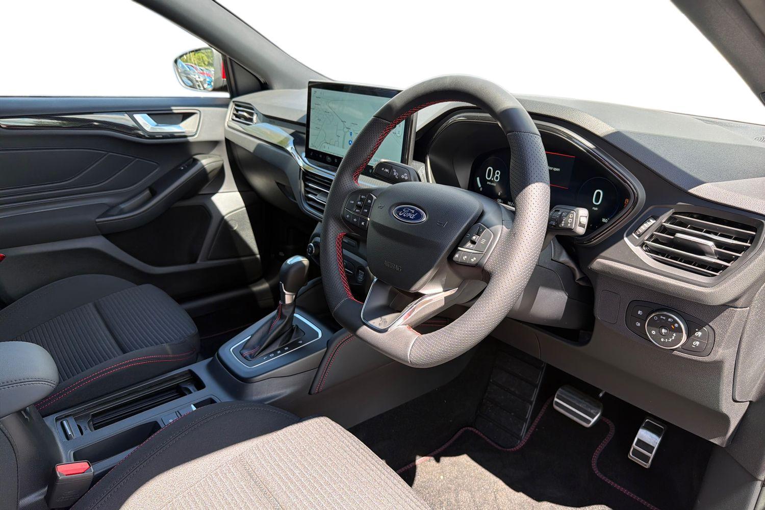 Ford FOCUS Photo 8
