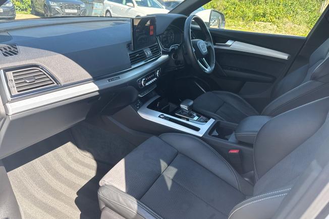 AUDI Q5 Photo 30