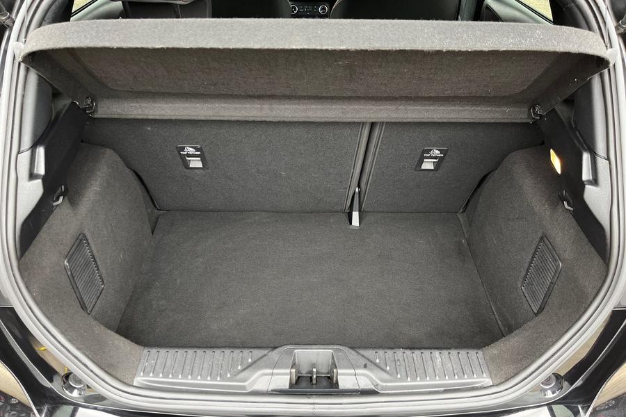 Ford Fiesta Photo autoimg-25719d8ca5717f22f3f838f301439b818545419a.jpg