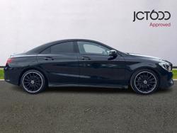 MERCEDES-BENZ CLA Class Photo 4