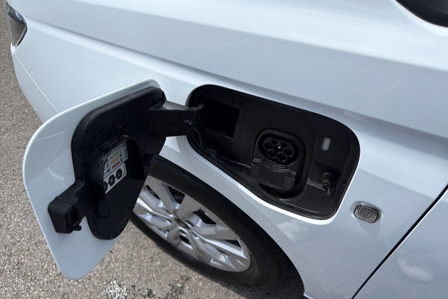 Ford Transit Connect Photo 24