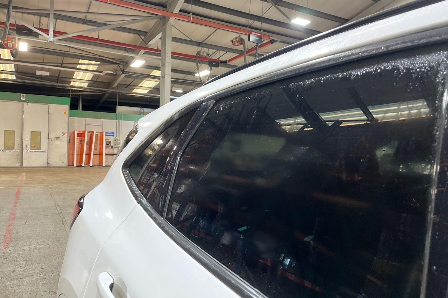 Ford KUGA Photo 36