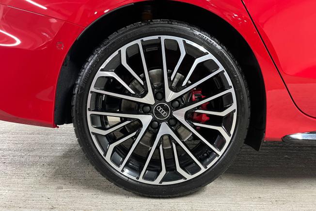 AUDI S3 Photo 5