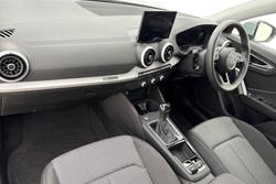 Audi Q2 Photo 2