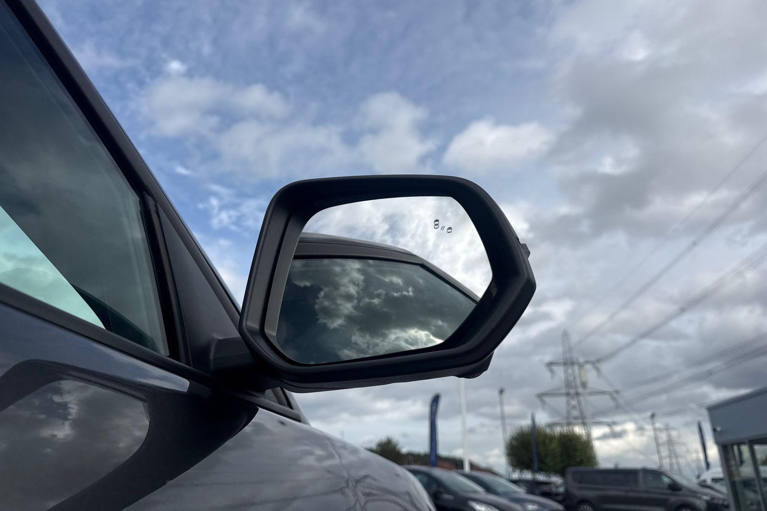Ford Explorer Photo 24