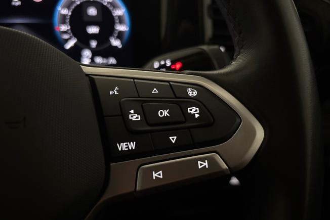 VOLKSWAGEN Tiguan Photo 17