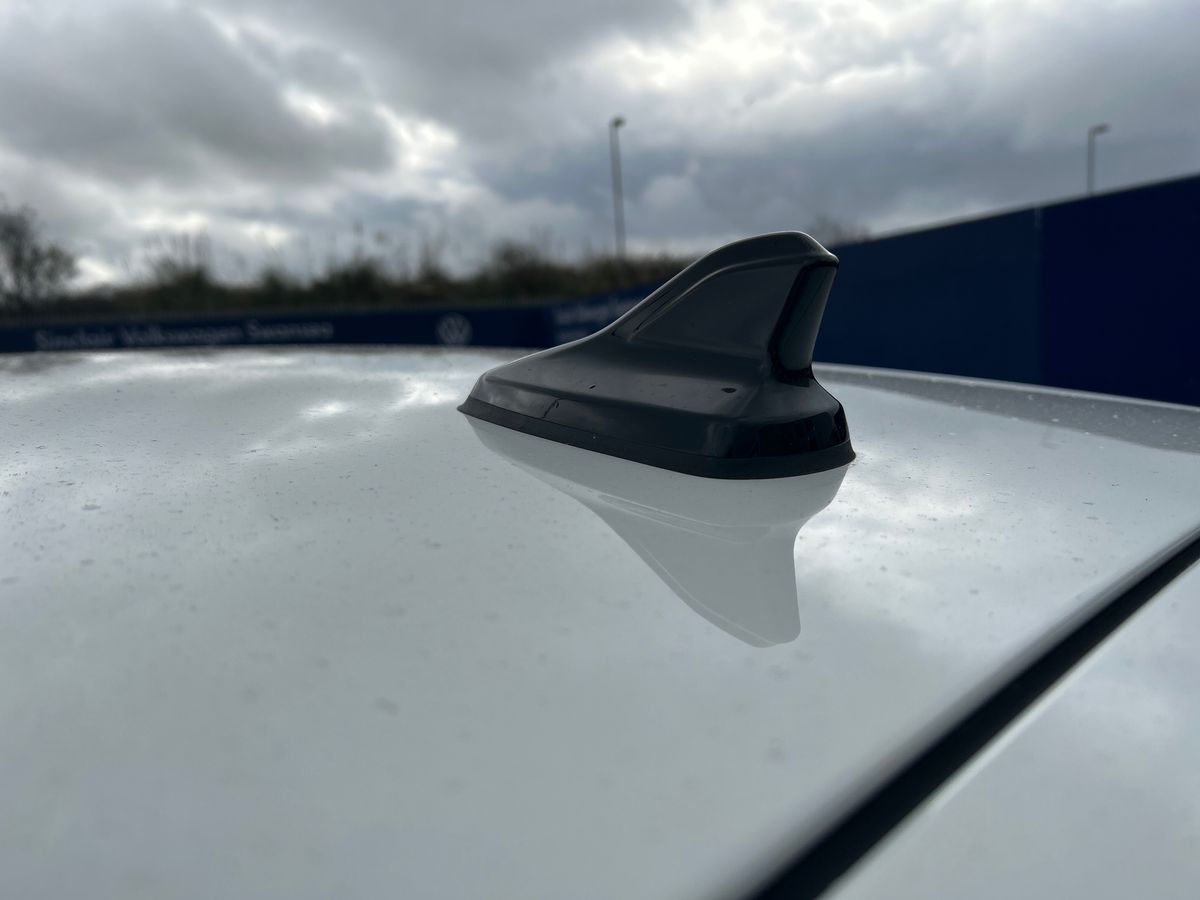 Volkswagen Golf Photo autoimg-25854f55c0f510e0db272f54d24dc977c5d800a4.jpg