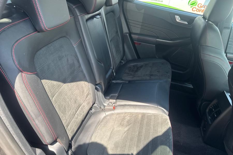 Ford KUGA Photo autoimg-25867c66c58e5beb5fcd427af47d7b685d744de7.jpg
