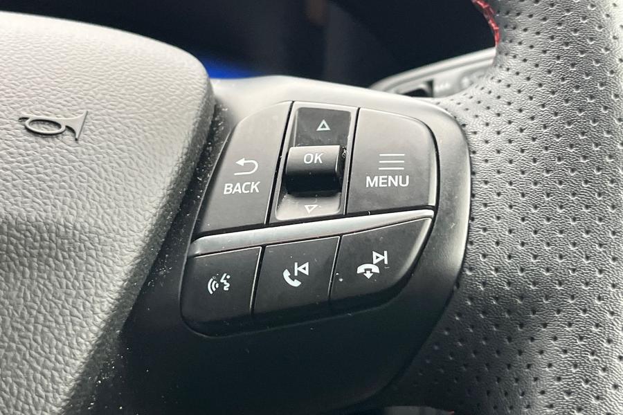 Ford Kuga Photo autoimg-258ad9b6232598f1cff12a0a1039b492f0618f15.jpg