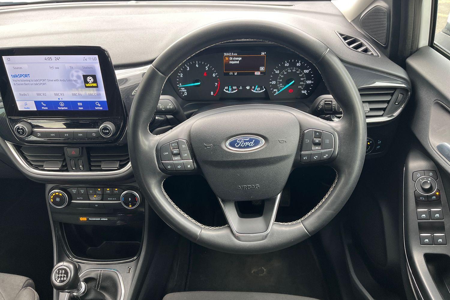 Ford PUMA Photo 11