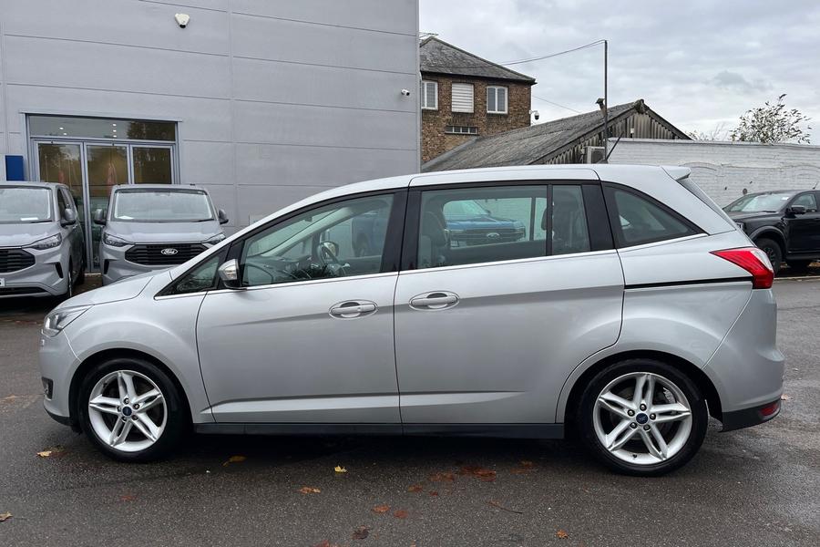 Ford GRAND C-MAX Photo autoimg-258e5add9d91ea5837ccb4848017672475e0ba87.jpg