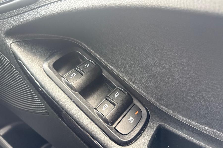 Ford KA+ Photo autoimg-258e66f40c12da3e83eea13d25e9e8c5c1f86033.jpg