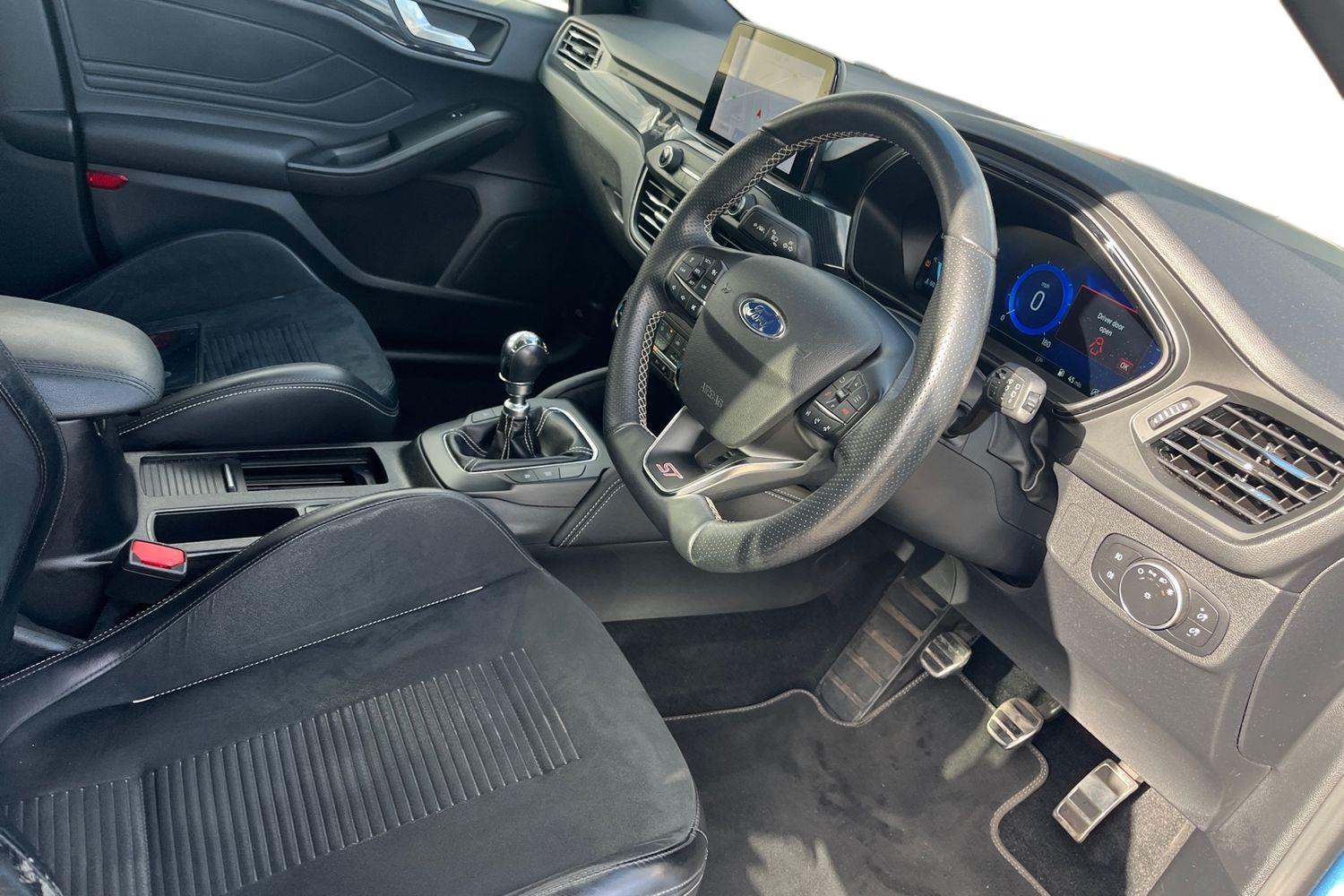 Ford FOCUS Photo 8