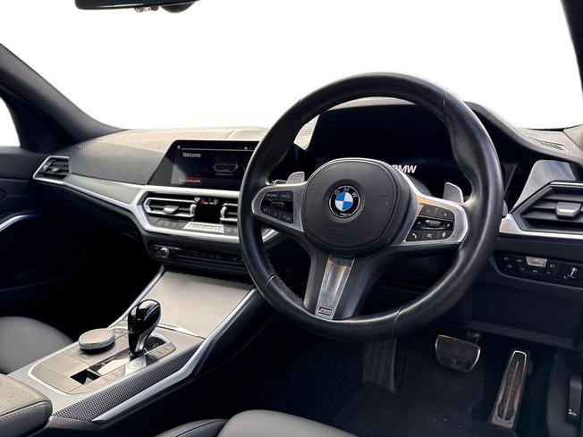 BMW 3 Series Photo 6