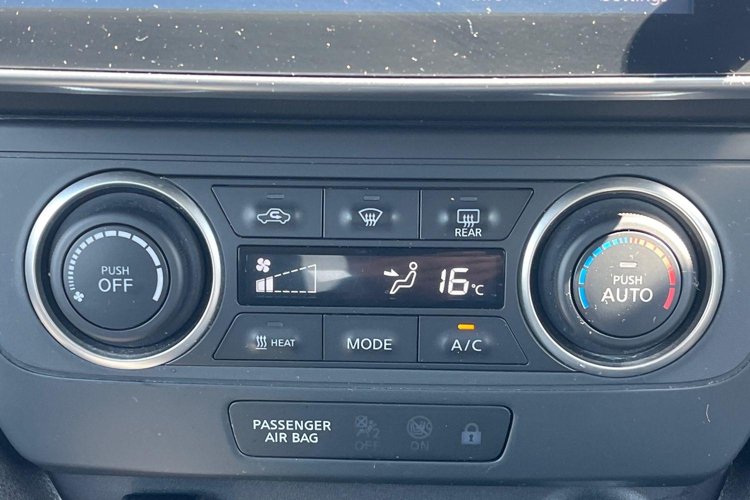 Nissan Leaf Photo 28