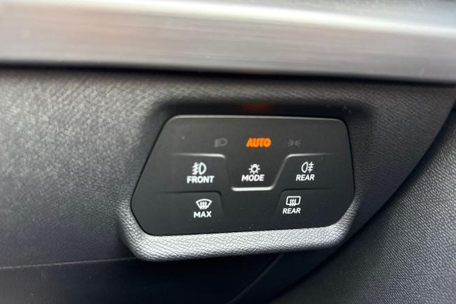 SEAT Leon Photo 36