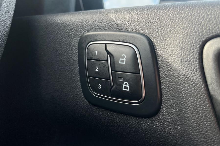 Ford KUGA Photo autoimg-2597fca5412285f1e7cfc6d8c8fad70cddbbe924.jpg