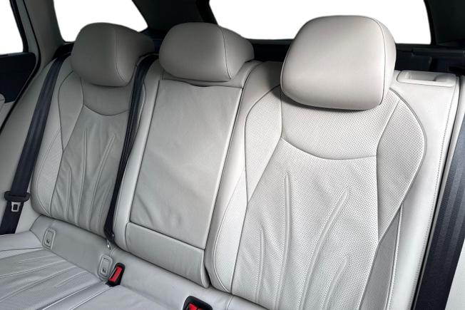 VOLKSWAGEN Passat Photo 9