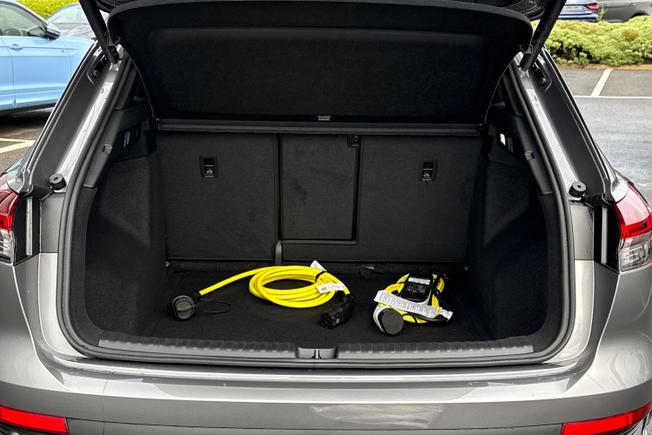 AUDI Q4 E-Tron Photo 12