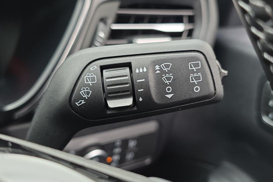 Ford Kuga Photo autoimg-259da56a1f589f6db2a072d02b5bc47b923042ac.jpg