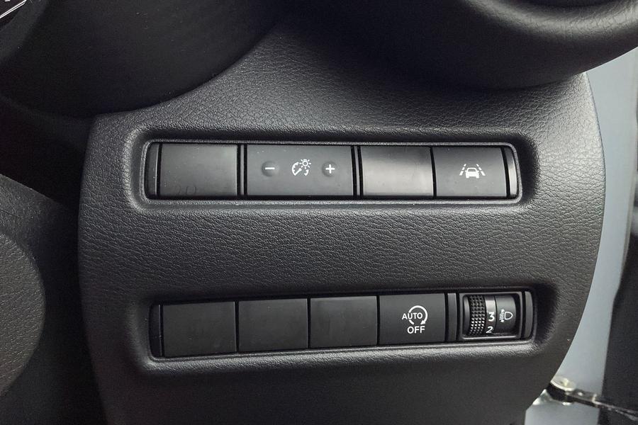Nissan JUKE Photo autoimg-25a253b7ba13e9cdce83271e16883c3ba008686a.jpg