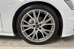 AUDI A6 Saloon Photo 5