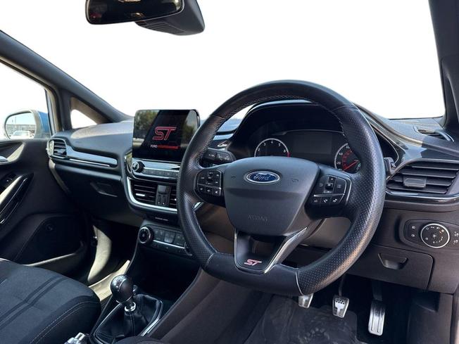 FORD Fiesta Photo 6