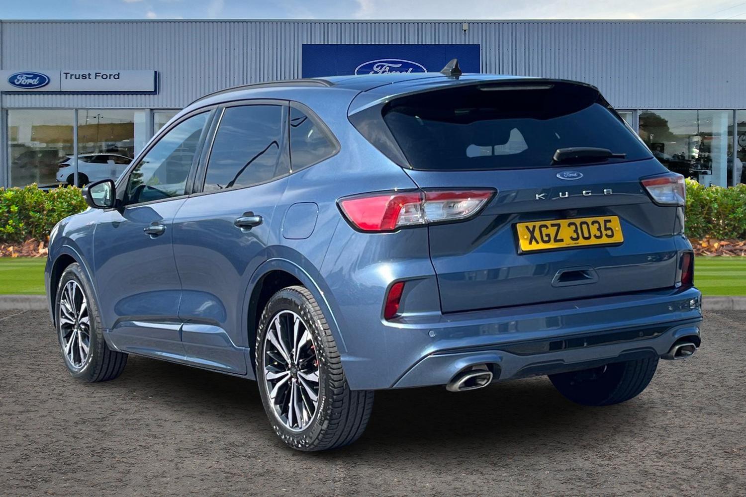 Ford KUGA Photo 1