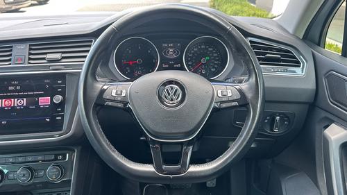 Volkswagen Tiguan Photo autoimg-25a47b7b2f650f501f8e749f8890326bfa09c006.jpg