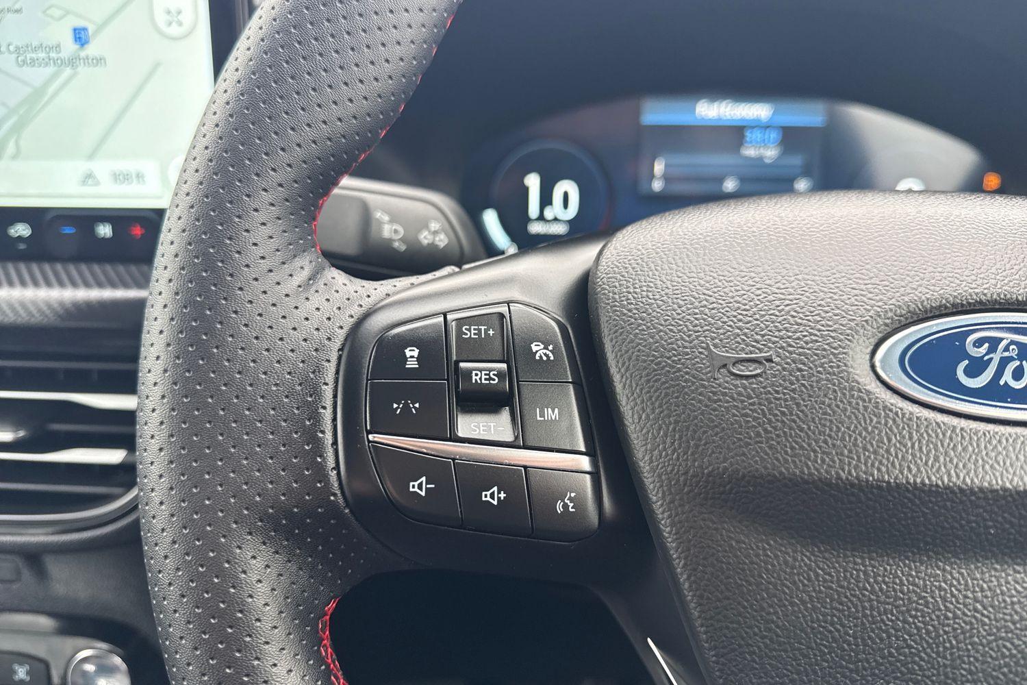 Ford KUGA Photo 25