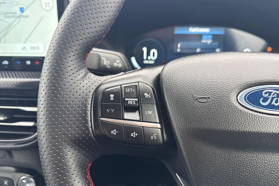 Ford KUGA Photo autoimg-25a5b5ca46773bc18092be6637e1f4bce1ffc535.jpg