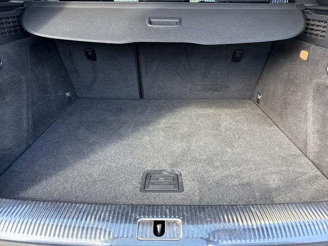 AUDI Q3 Photo 12