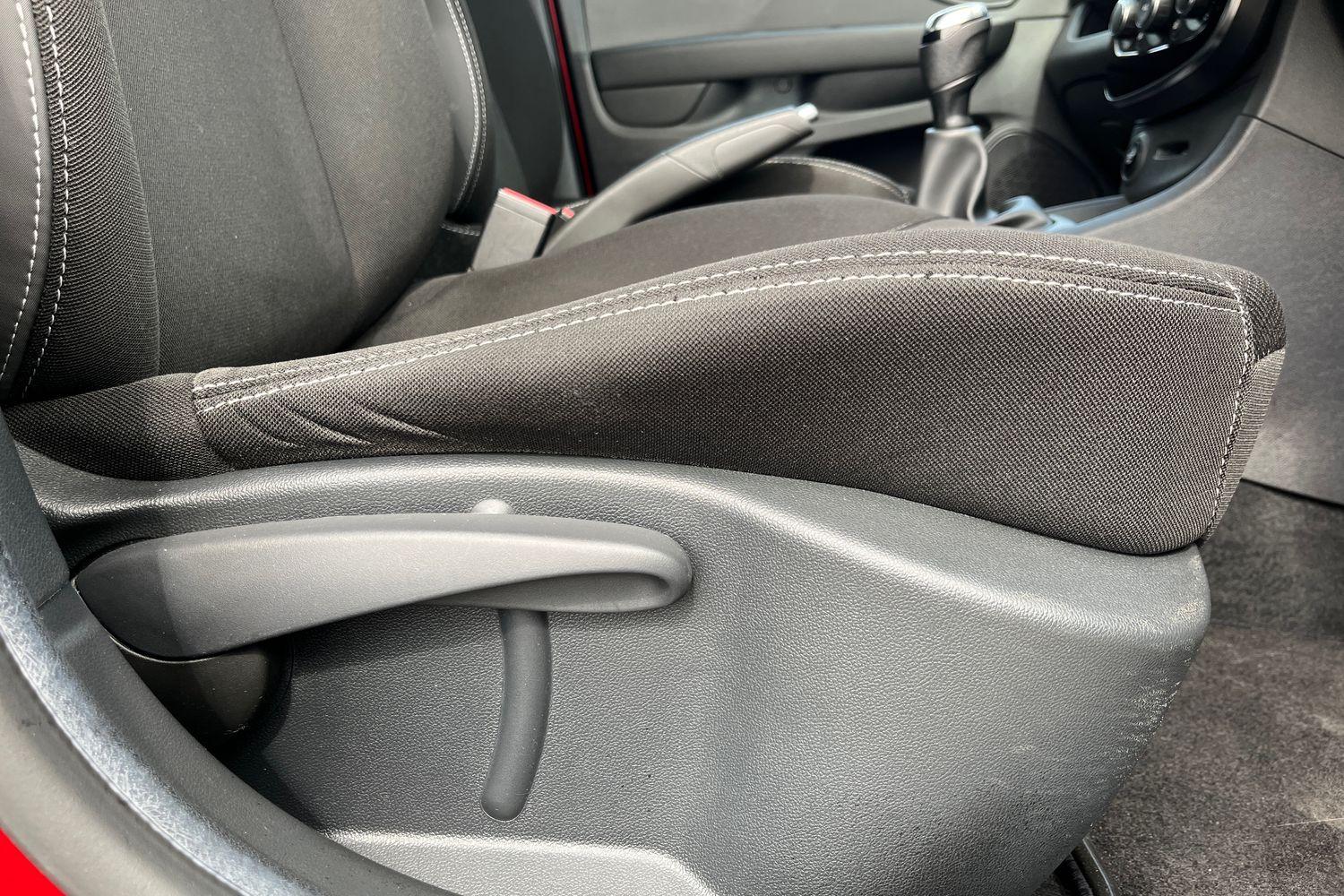 Renault CLIO Photo 37